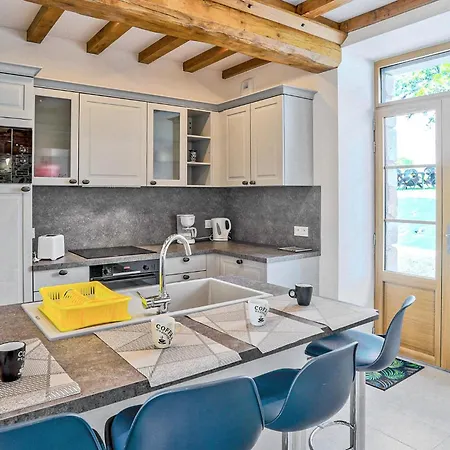 Lovely In 度假居 *