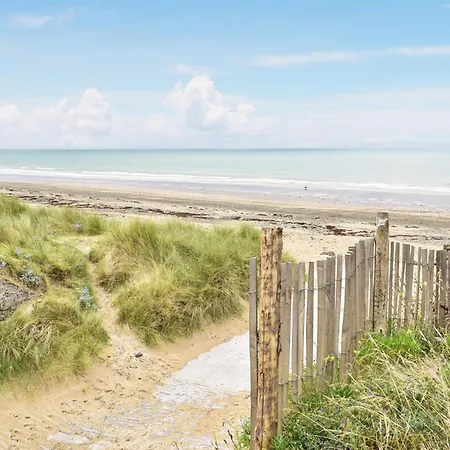 Semesterbostad Lovely In *